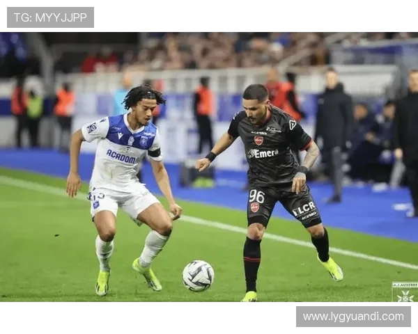 巴黎主场迎战里尔巅峰对决豪门争锋激情碰撞法甲焦点战